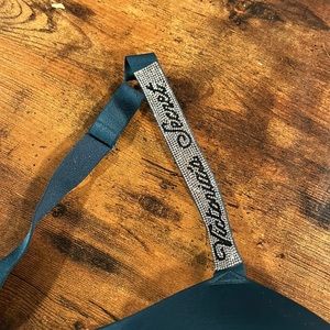 Teal Victoria secret bra size 36DD never worn